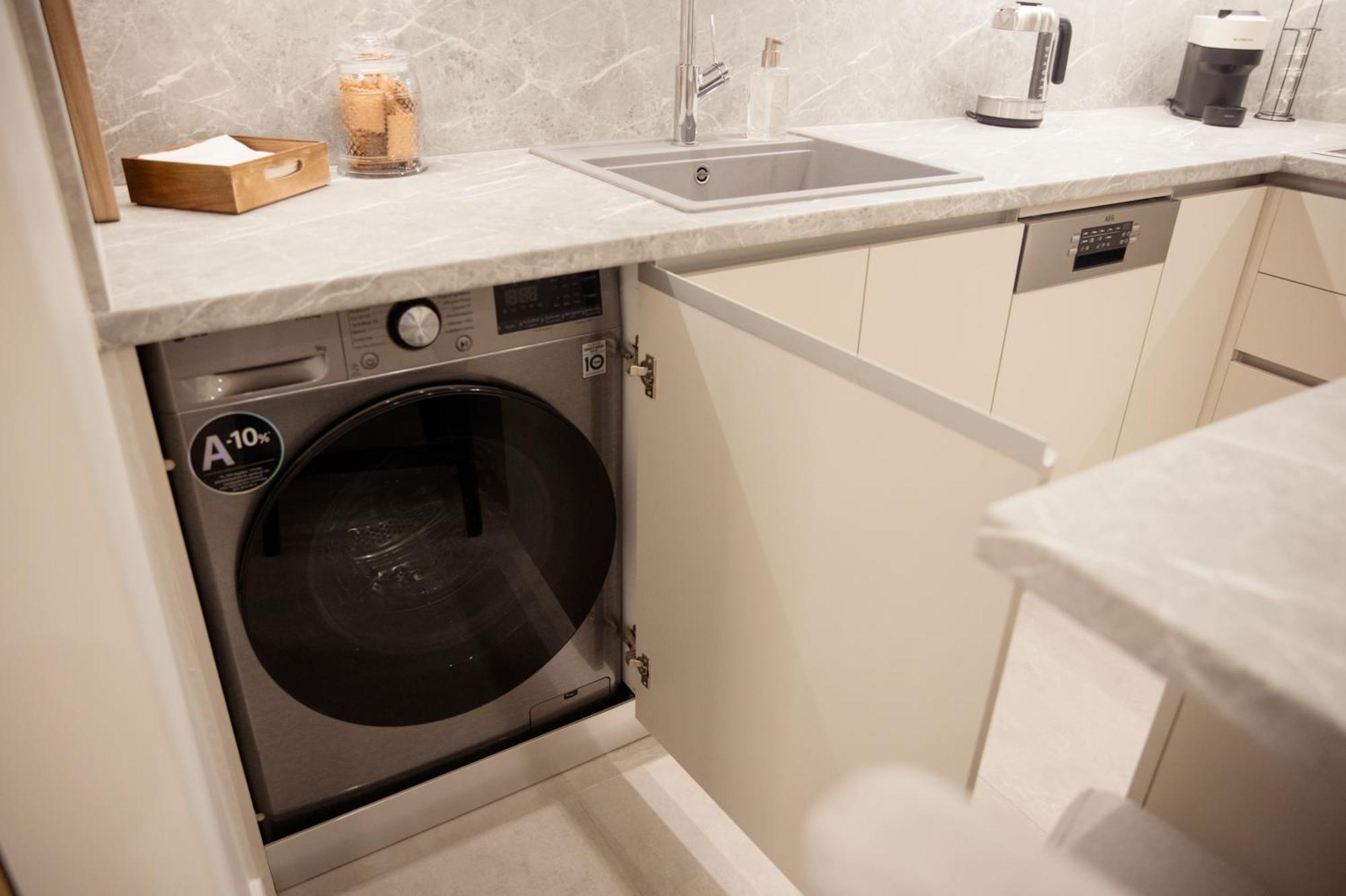 J&b Apartment Athens