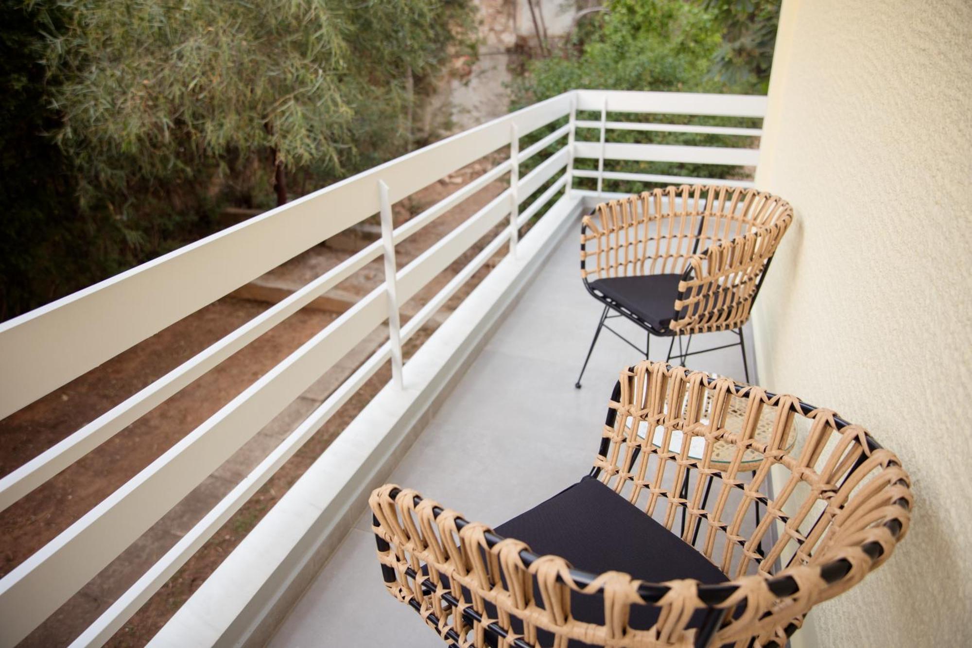 J&b Apartment Athens