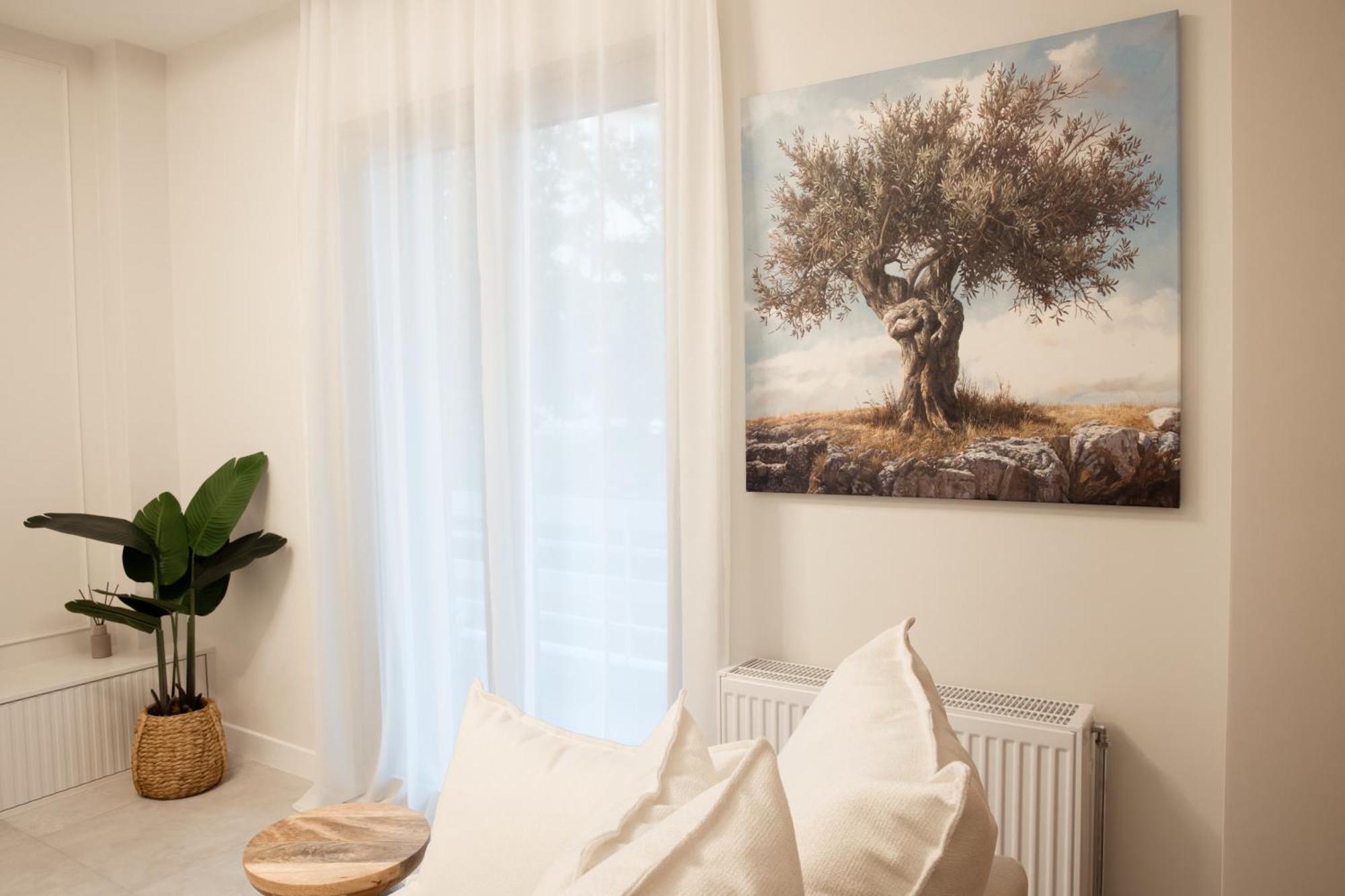 J&b Apartment *
